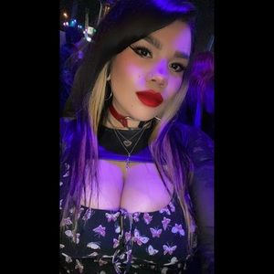 Meet your Posher, Andrea